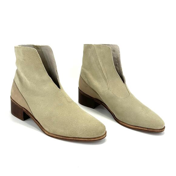 Coconut Cecilia Women Tan Ankle Boot Size 8 Suede Block Heel Notched Bootie New - Picture 2 of 14